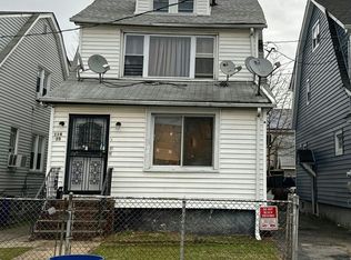 11635 195th St, Saint Albans, NY 11412