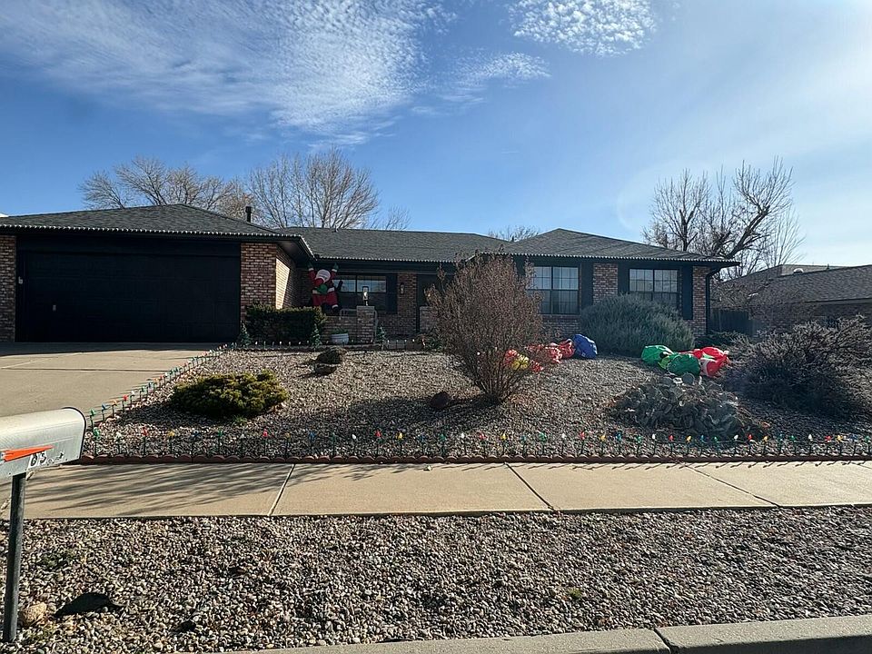 1st image of 8900 Caminito Dr NE