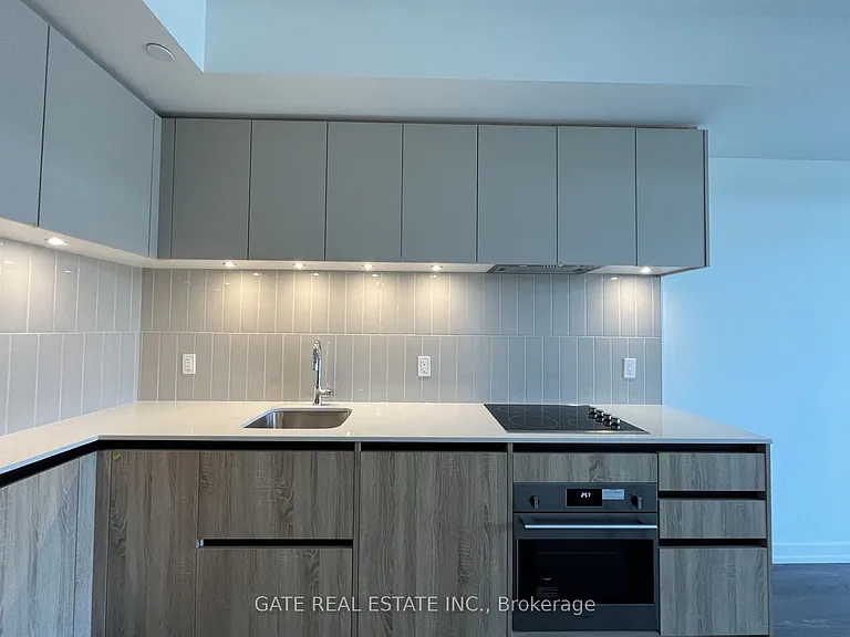 8 Beverley Glen Blvd #C-317 — Photo 4