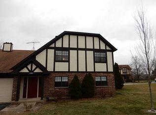 320 Deer Glen Way UNIT B, Bloomingdale, IL