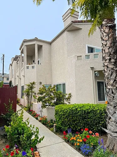 Available June!~ Beautiful & Spacious 3bd/2ba Townhouse In Crown Point - $4,895/Mo! Photo 1
