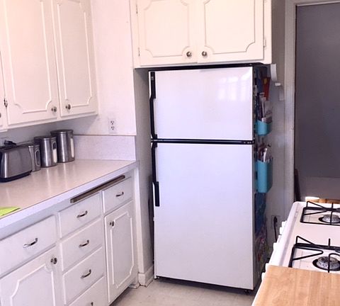 3rd image of 8525 W Hawthorne Ave