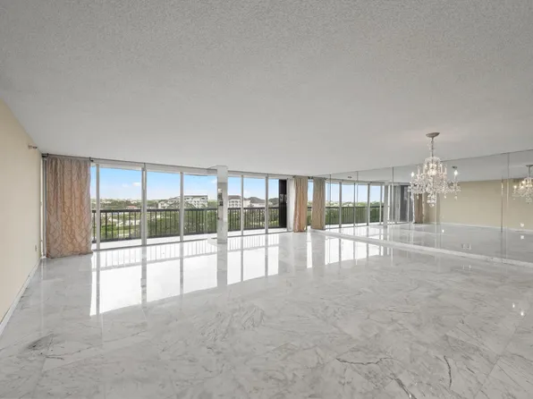 2480 Presidential Way #704, West Palm Beach, FL 33401