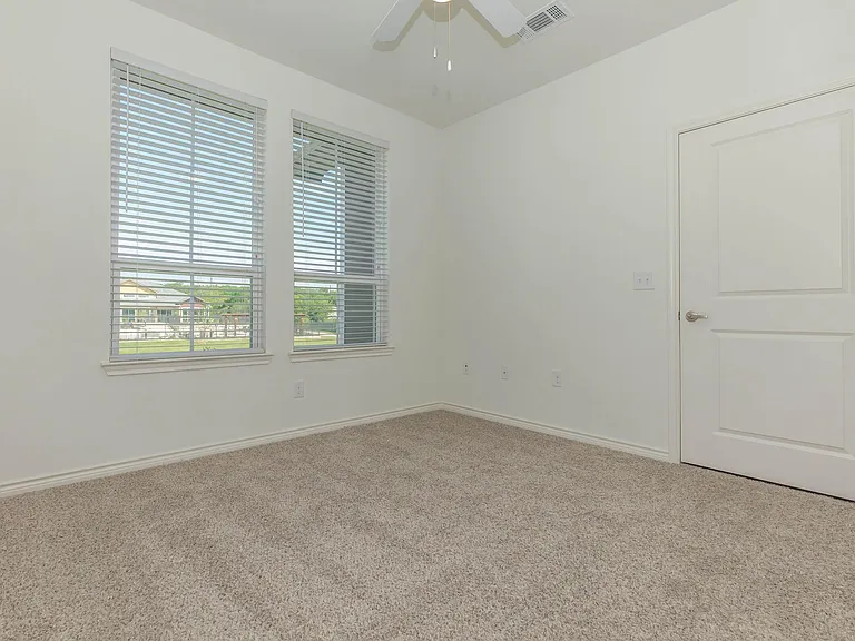 McKinney Falls Apartments — Photo 56