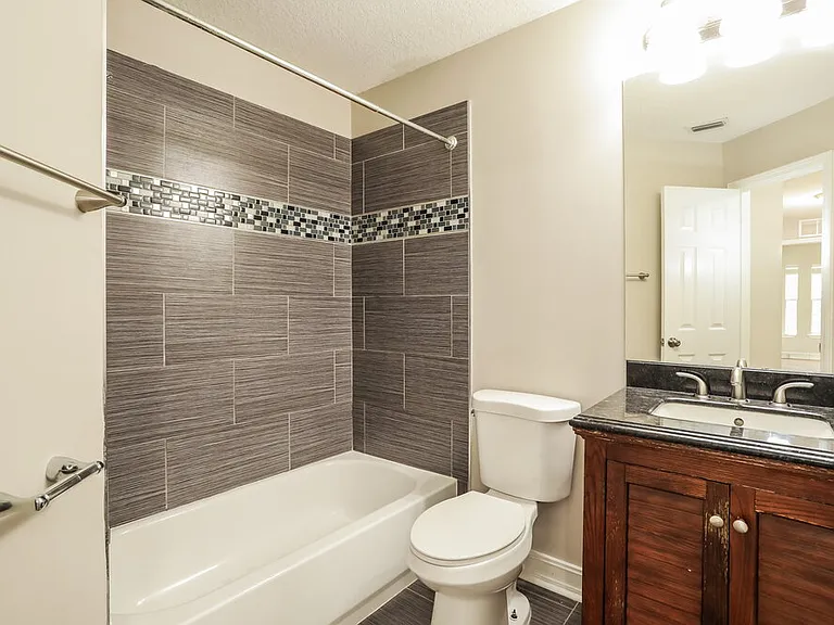 8106 Byrd Landing Ct — Photo 16
