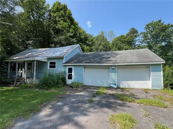 21 Ricard Rd, Altmar, NY 13302