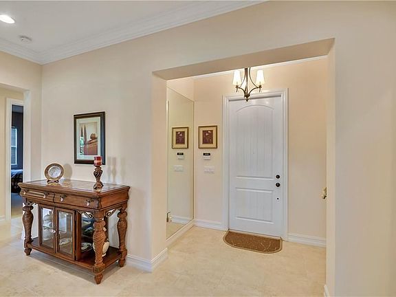 3rd image of 6645 Martinique Way