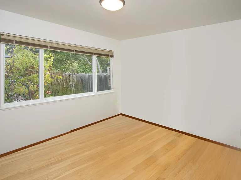 8 Azalea Dr — Photo 19