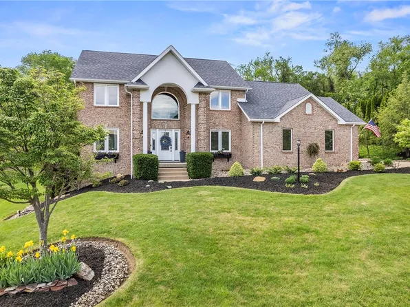 925 Giovanni Ln, Irwin, PA 15642