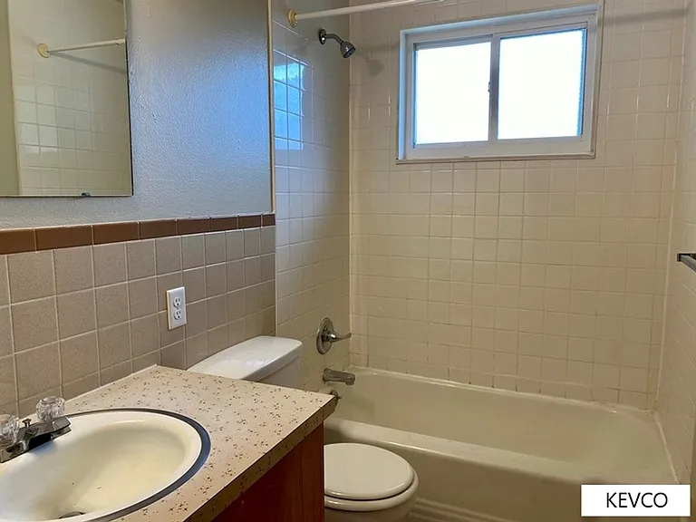 1044 Montview Rd — Photo 13