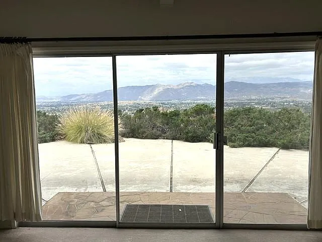28280 Rawlings Rd — Photo 9