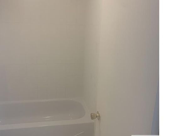 3rd image of 280 Targee St Floor 2