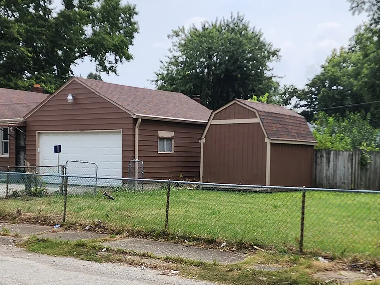 2286 Kessler Boulevard North Blvd — Photo 17