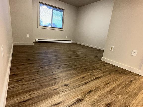 5th image of 702 Avenue E #12