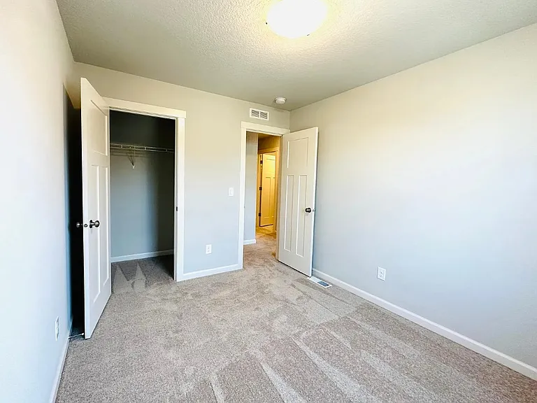 8269 SE Leafhopper St — Photo 28
