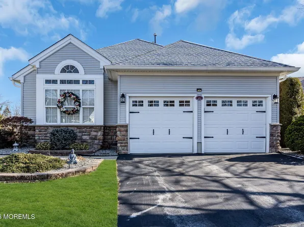 15 Courtney Lane, Manchester, NJ 08759