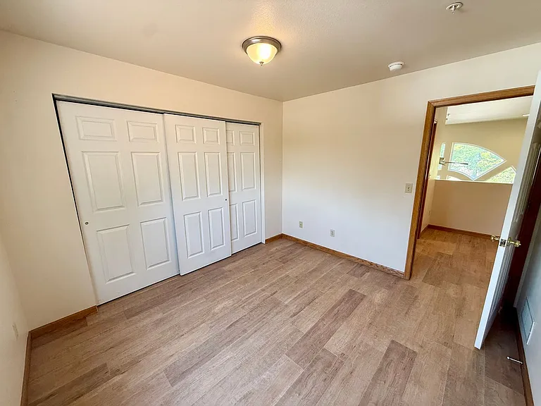 816 S College Ave — Photo 17