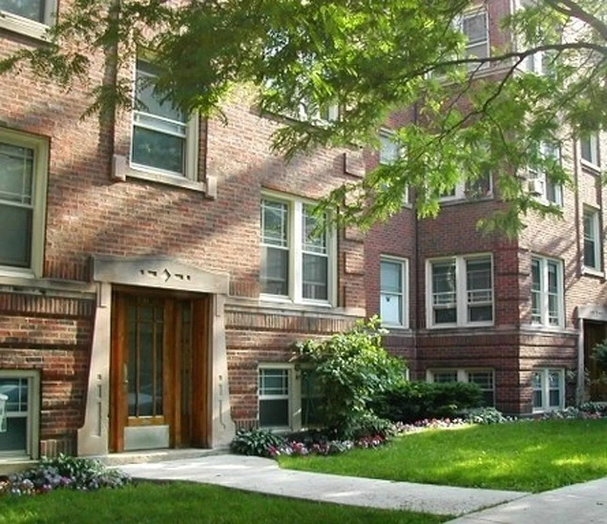 1 bed, 900 sqft, $1,750 — Photo 4