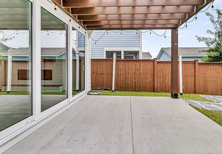 396 Ripple Park Dr — Photo 42