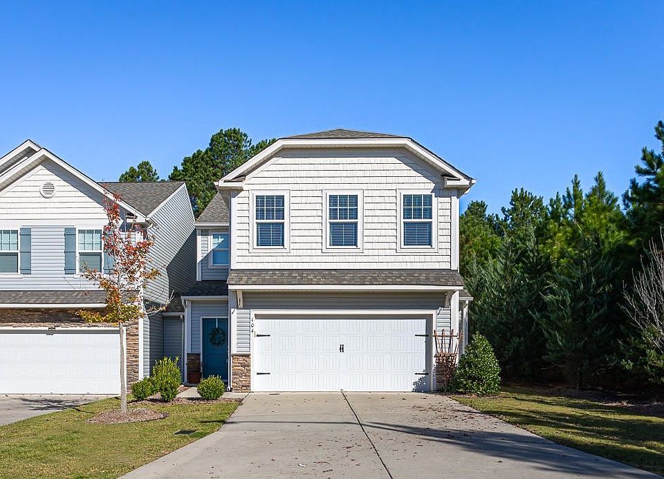 1st image of 104 Princess Pl