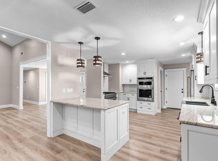 343 Oaklake Ln, Niceville, FL 32578