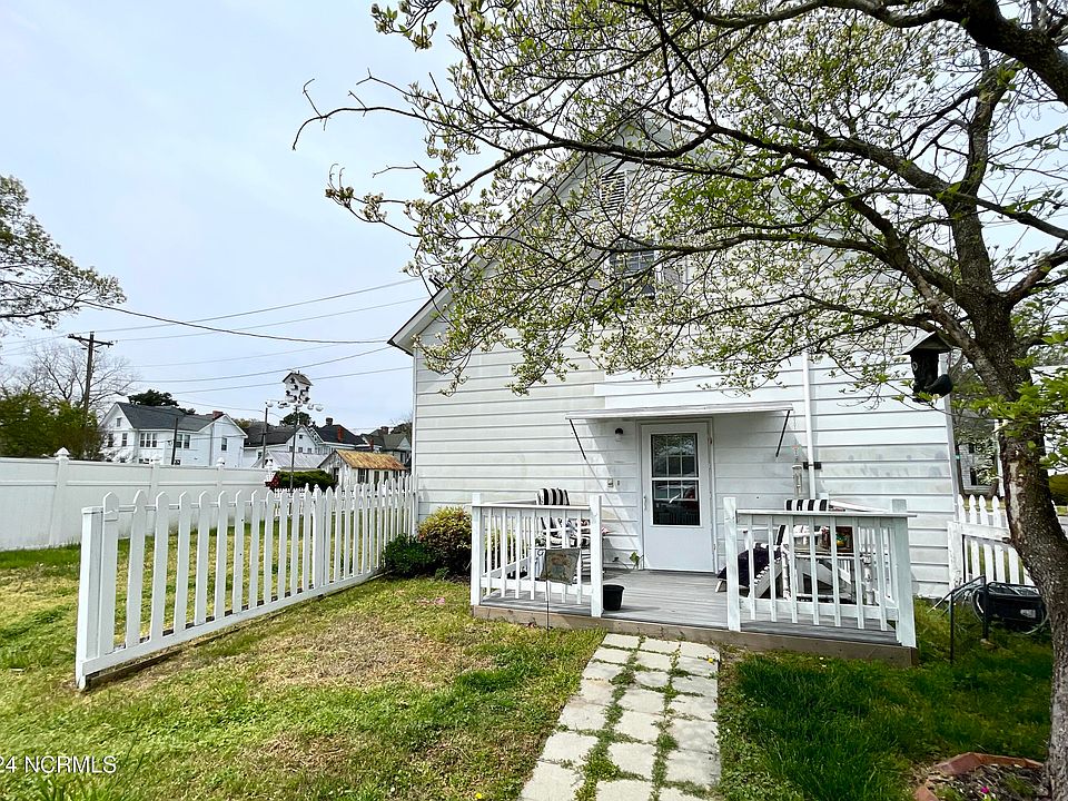 2nd image of 106 Locust Street