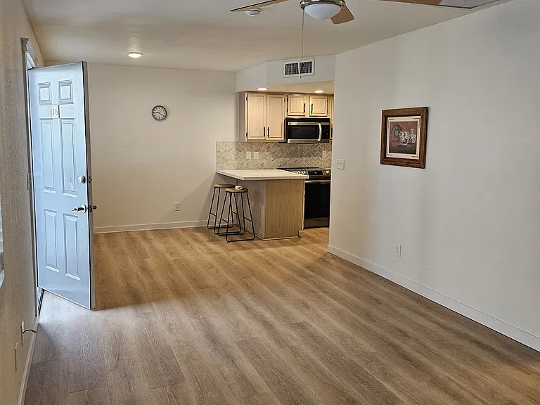 1989 Mesquite Ave #46 — Photo 3