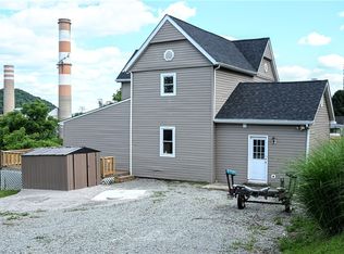 42 Kennedy Rd, New Eagle, PA 15067
