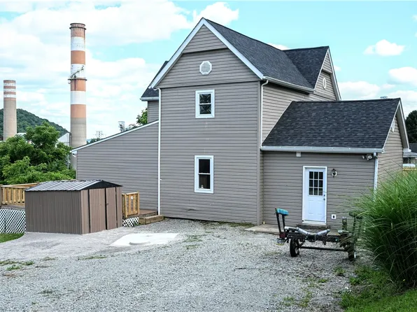 42 Kennedy Rd, New Eagle, PA 15067