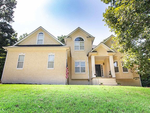 4th image of 245 Rock Hill Dr