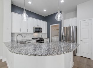 1801 Azalea Dr, Aubrey, TX 76227