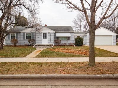 417 S James St, Kimberly, WI, 54136