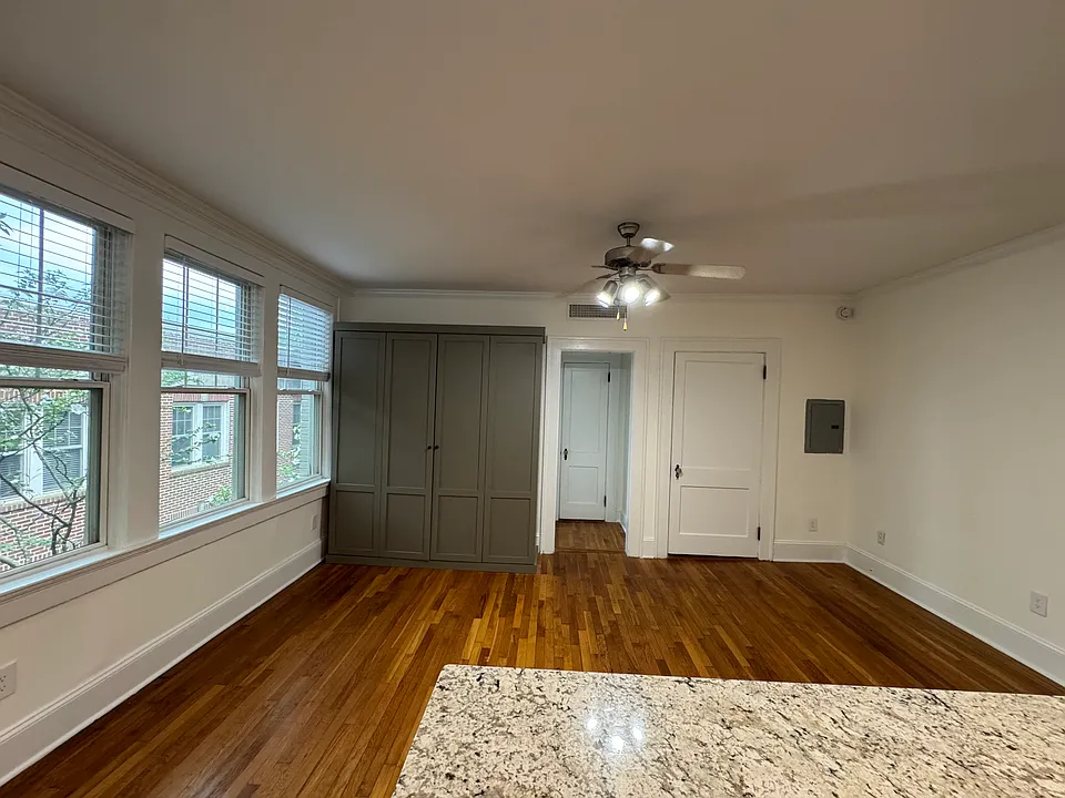 741 Frederica St NE #23