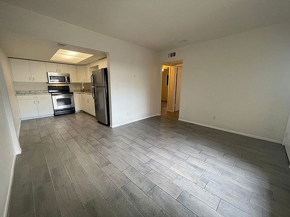 4th image of 6740 W Montebello Ave #4B