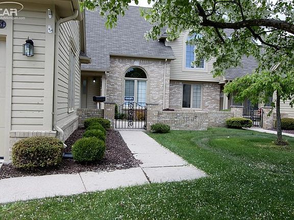 2nd image of 16883 Driftwood Dr