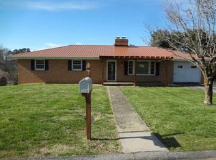 280 Beaver Rd, Bluff City, TN 37618