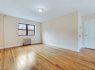 20-66 27th St #3C, Astoria, NY 11105