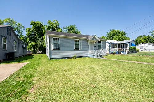 3948 Carlton St Photo 1