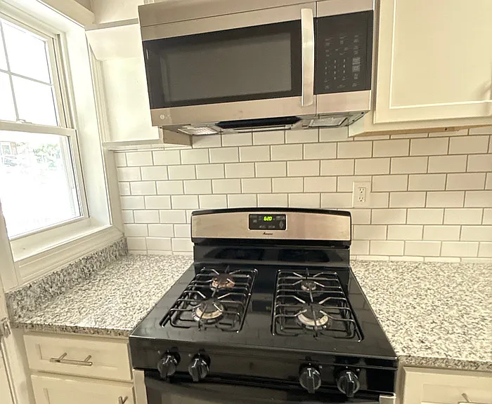 3600 Manchester Ave — Photo 1