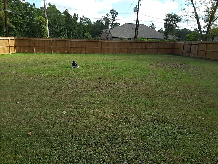 18521 Railroad Ave — Photo 3