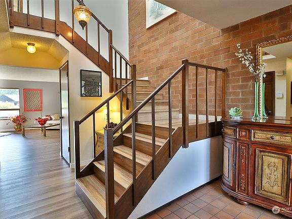 4th image of 10731 Glen Acres Drive S #731