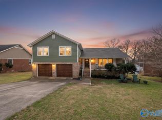 2404 Dairy Ln NE, Huntsville, AL 35811