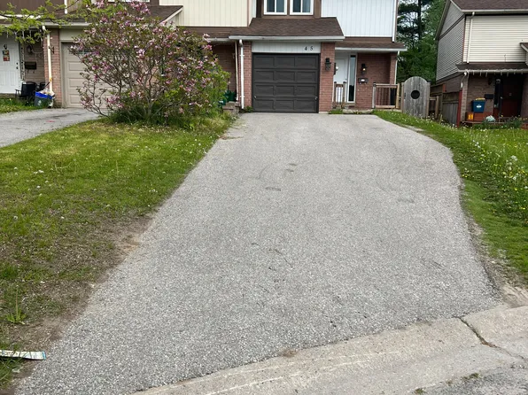 45 Burns Cir, Barrie, ON L4N 5J8
