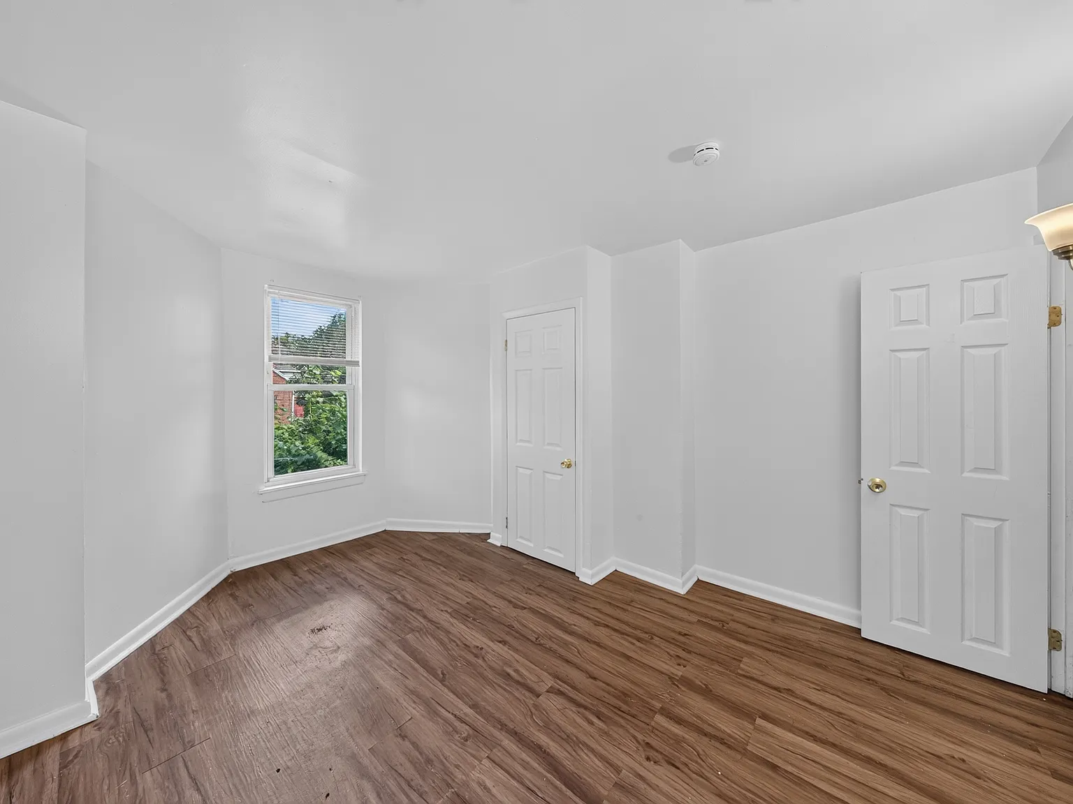 4 bed, 1675 sqft, $2,300 — Photo 2