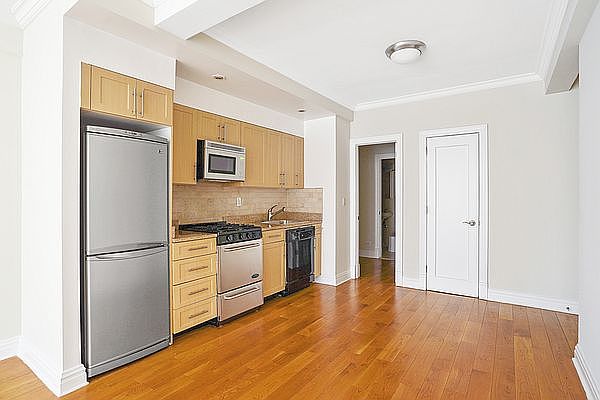 1st image of 20 Park Ave APT 3G