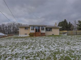 211 Beaver Run Rd, Apollo, PA 15613