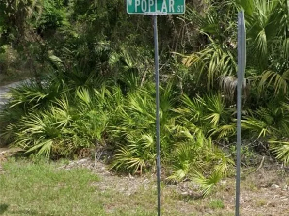 9911 W Poplar St, Crystal River, FL 34428