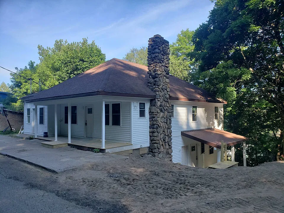 Building Photo 4
