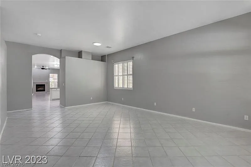 3 bed, 2.0 bath, 1725 sqft, $2,300 — Photo 4