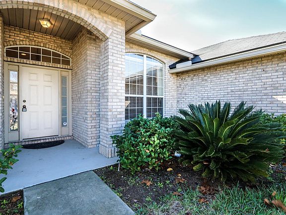 3rd image of 3216 Canyon Falls Dr